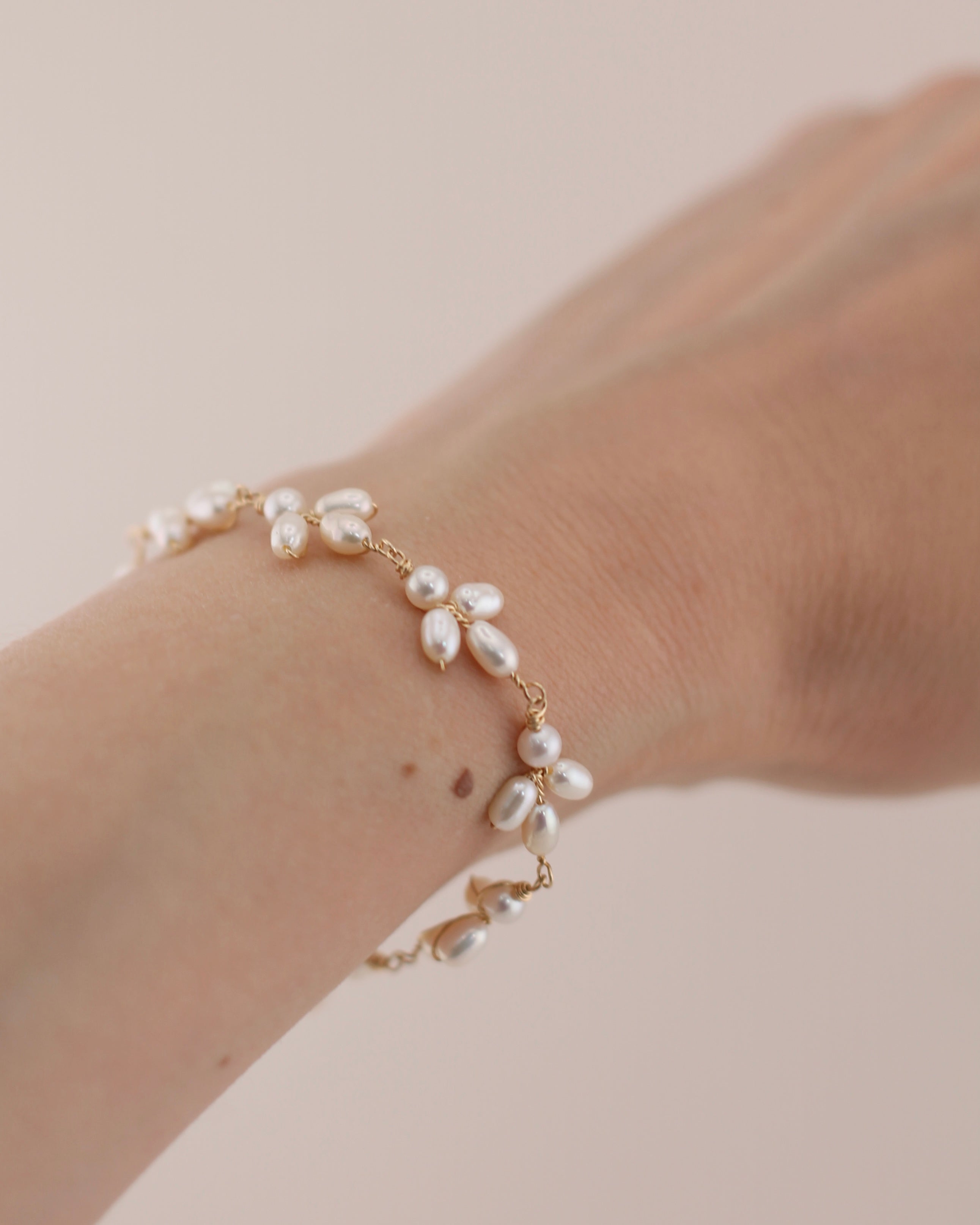 AVELINE